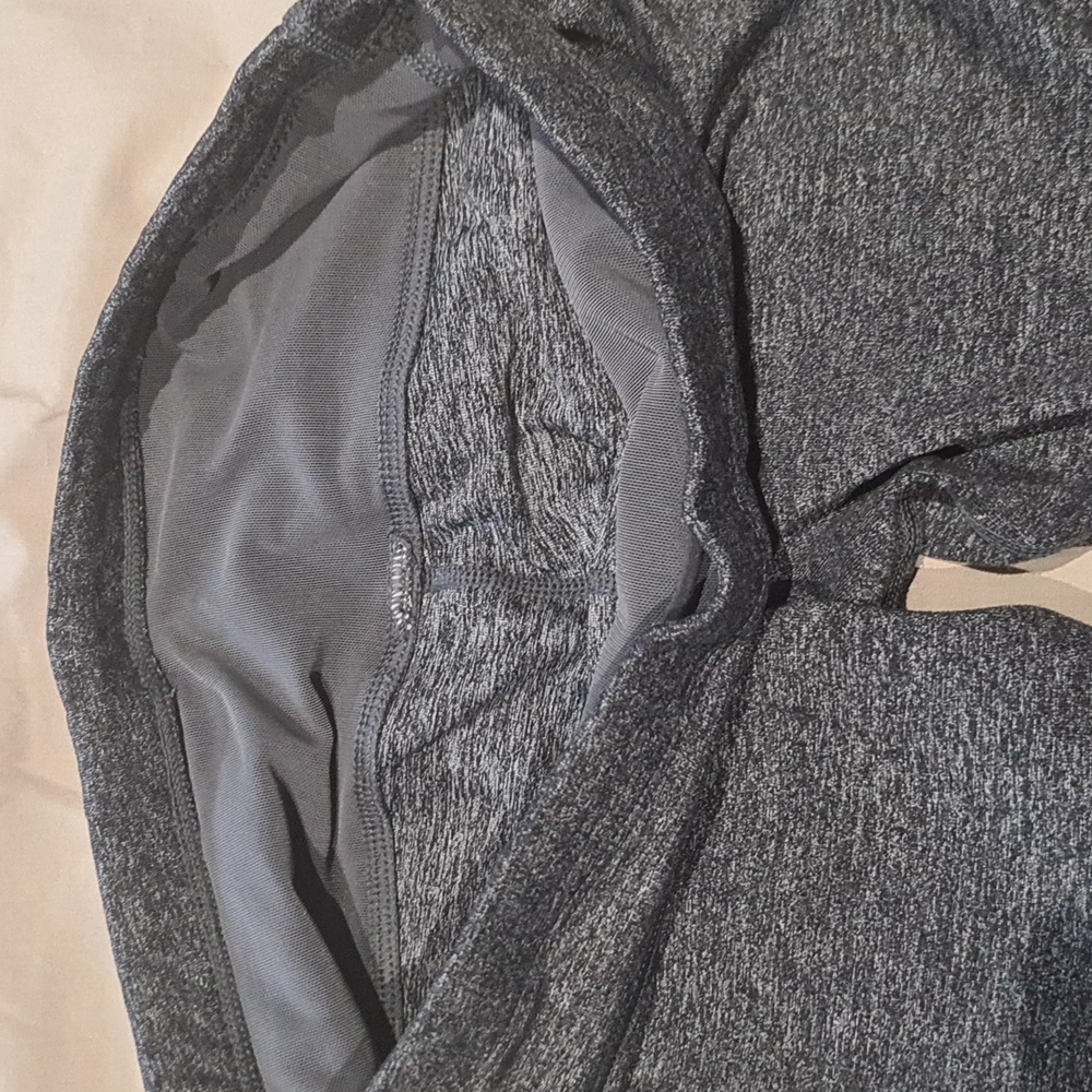 Lorna jane 7/8 length running tights - Picture 2 of 3